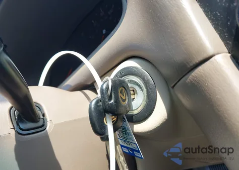 1998 Lexus Es 300 z USA, uszkodzony, nr VIN JT8BF28G3W5031533